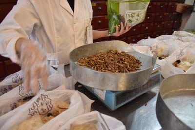 平时多了解预防肺癌小知识，做好预防工作